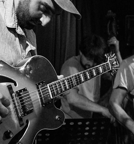 Schwarz-weiß Foto der Band