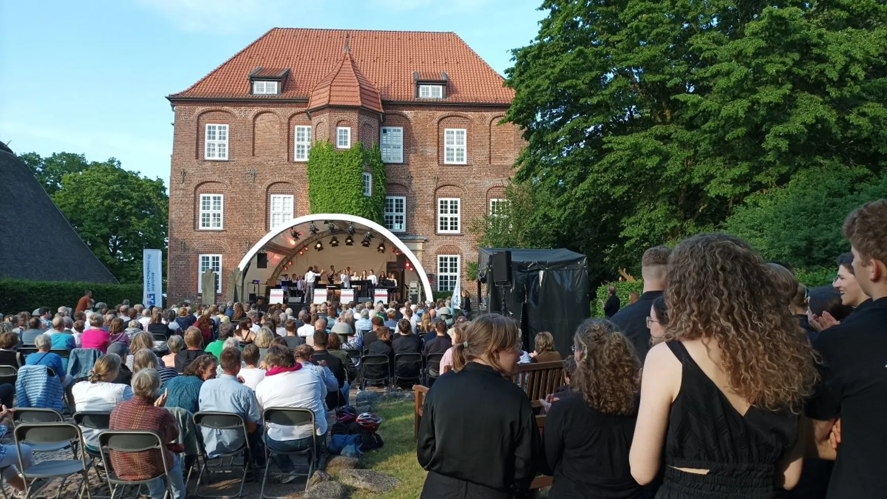 Schloss Agathenburg beim Open-Air-Konzert