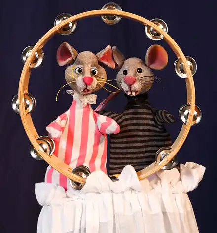 Zwei Mäusefiguren