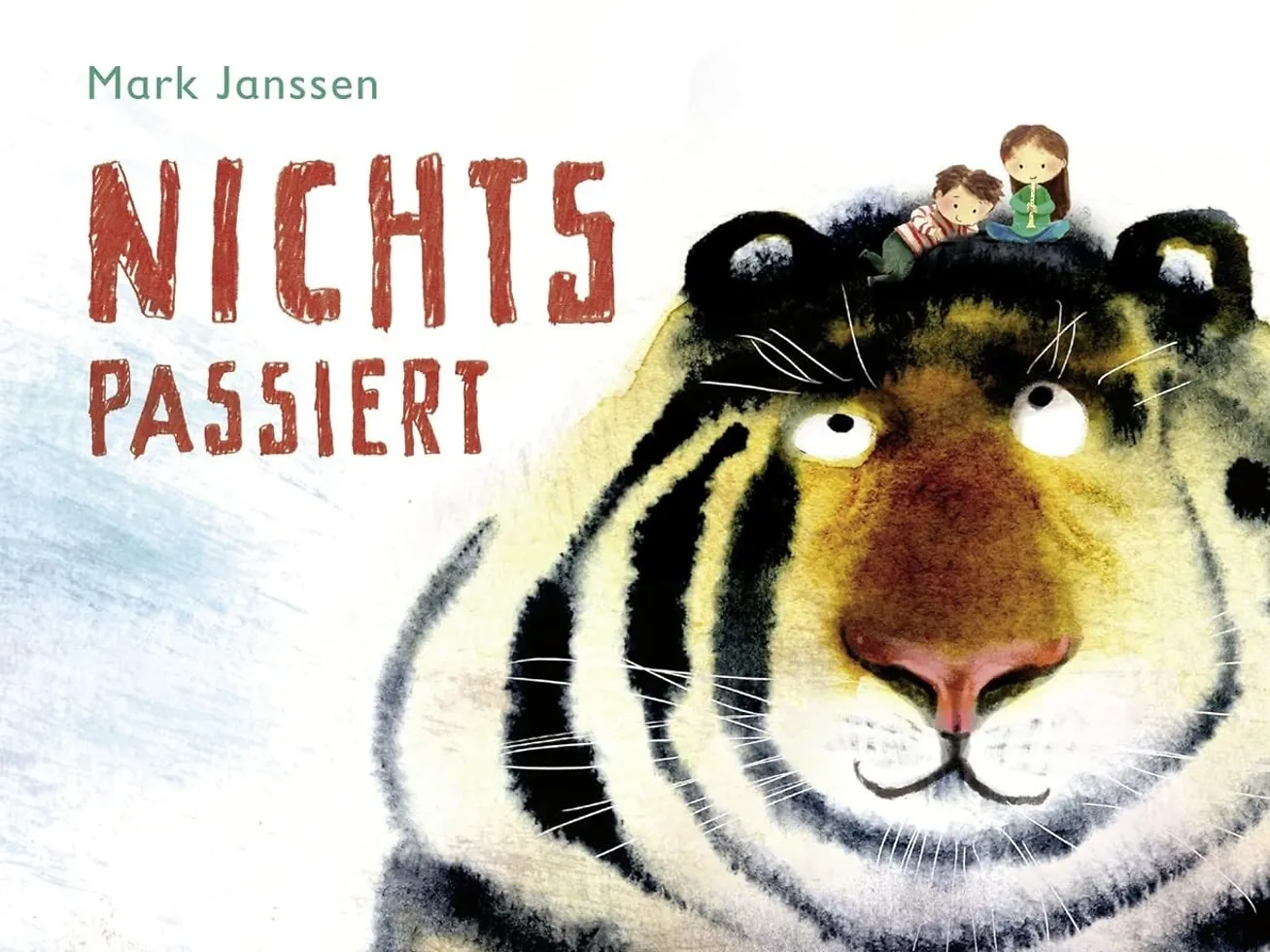 Bilderbuchcover mit zwei Kindern auf einem Tigerkopf
