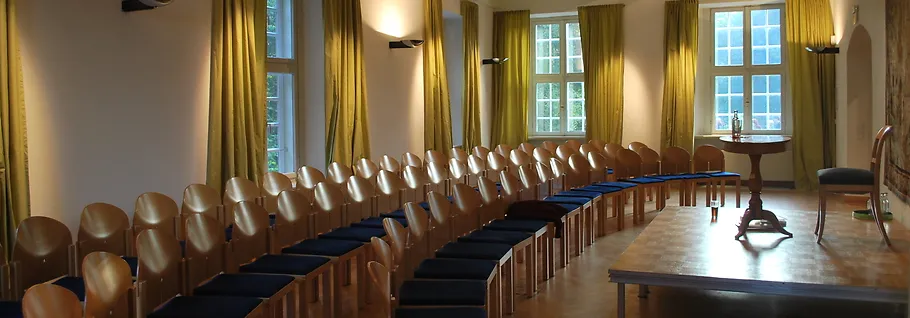 Auf Schloss Agathenburg in stimmiger Atmosphäre das Besondere vermitteln