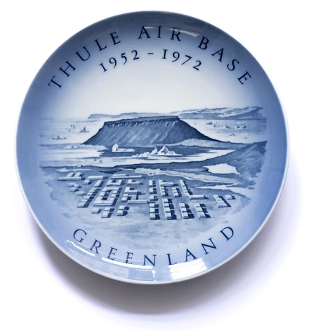 Stand der Dinge. Swaantje Güntzel Sammelteller: Thule Air Baise 1952-1972, Greenland